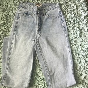 Guess Vintage Styled Straight Jeans